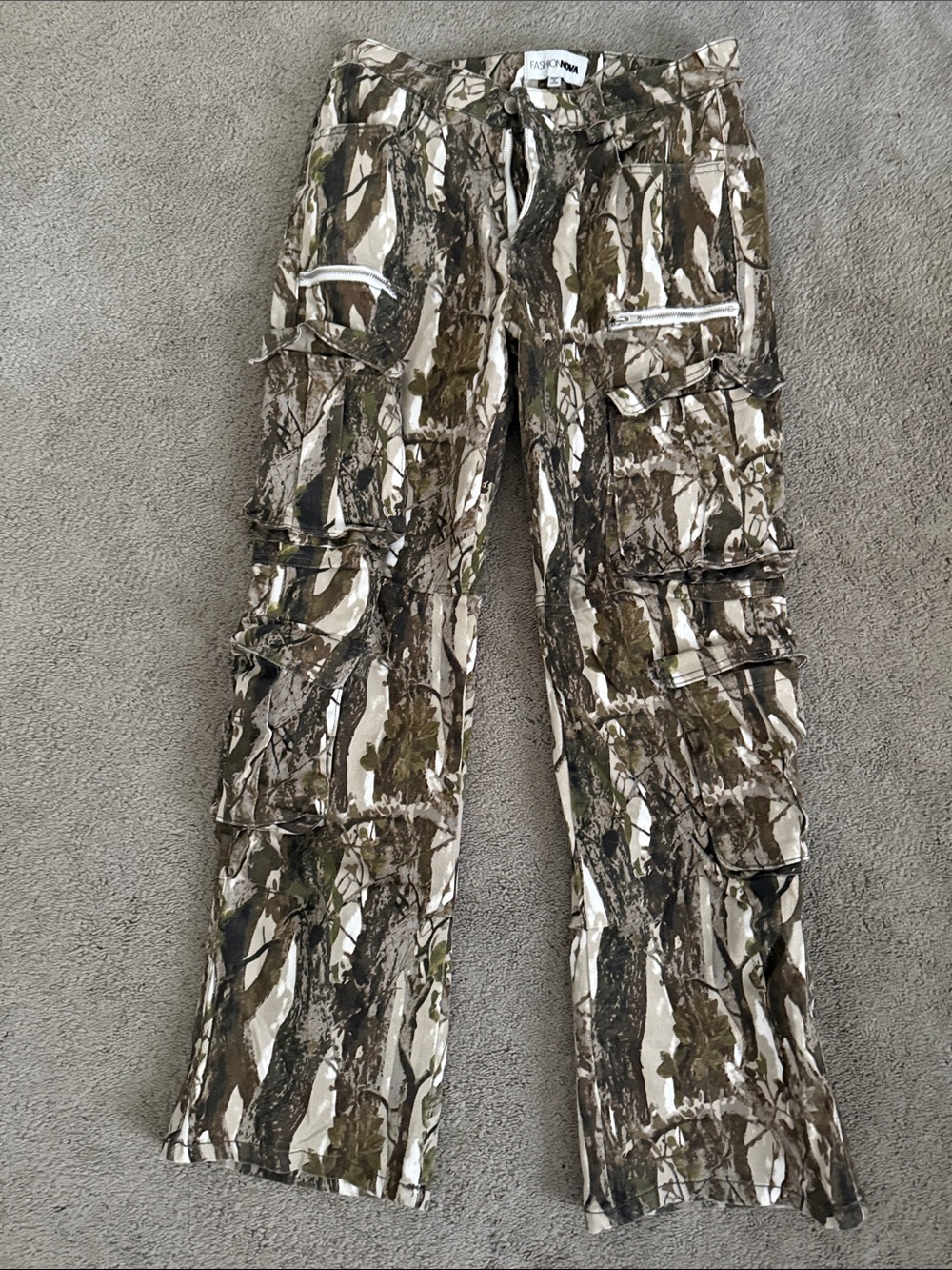 Fashion Nova Women's Camo Cargo Jeans - Brown, Green, White